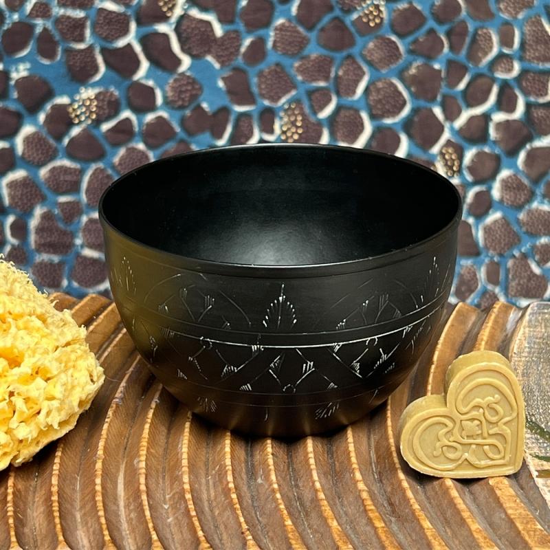 karawan authentic Bol en laiton noir gravé 'Arabesk'