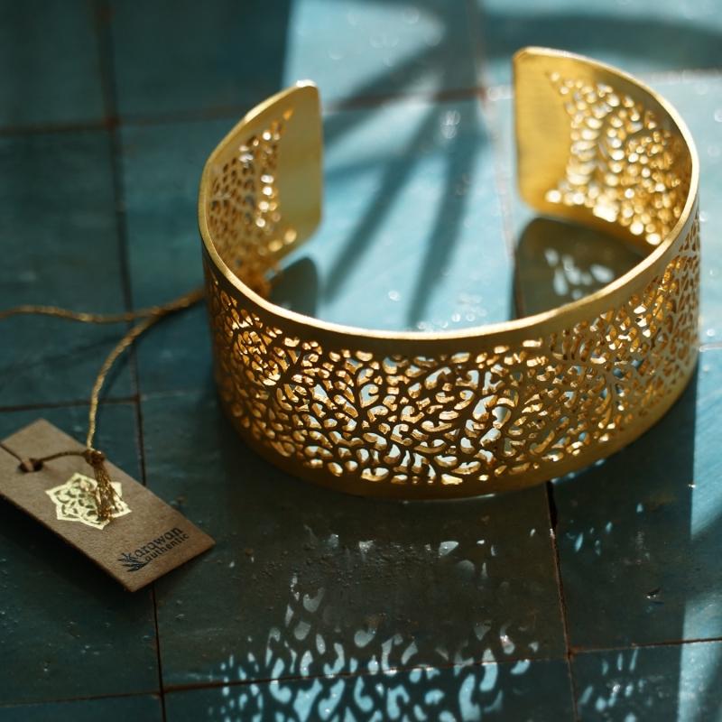 Karawan Authentic Manchette "Jardin Secret”