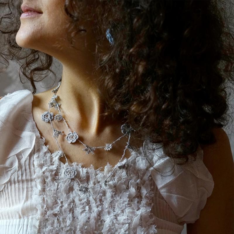 Karawan Authentic Sautoir "Crystal" Gris Nuage