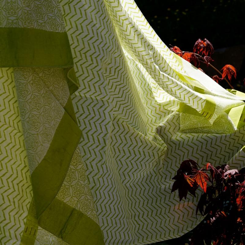 Karawan Authentic Paréo-chèche "Zigblock" Vert Bambou