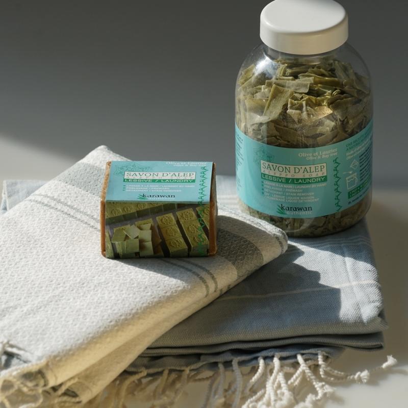 Karawan Authentic SAVON D'ALEP EN PAILLETTES POUR LA LESSIVE - POT 250G