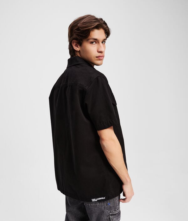 Karl Lagerfeld CHEMISE À BOUTONS À MANCHES COURTES