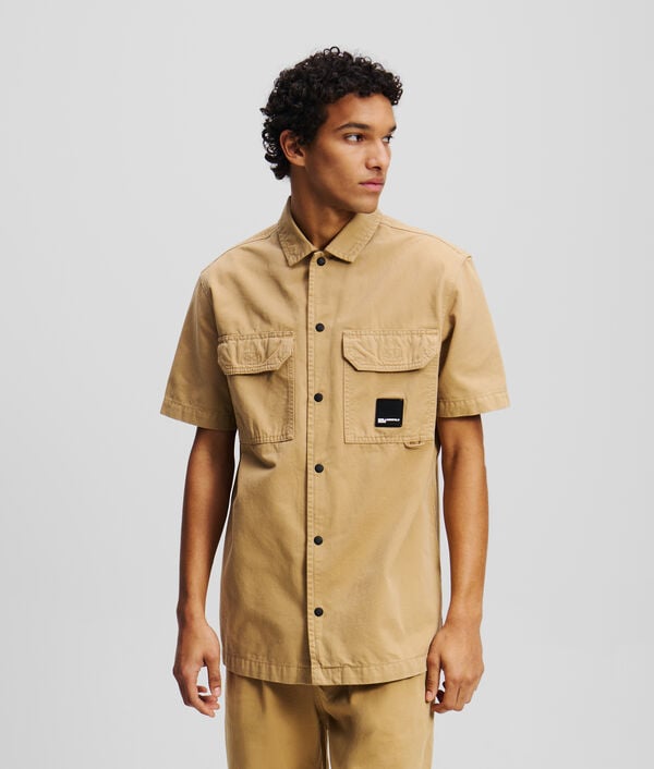 karl lagerfeld CHEMISE À BOUTONS À MANCHES COURTES