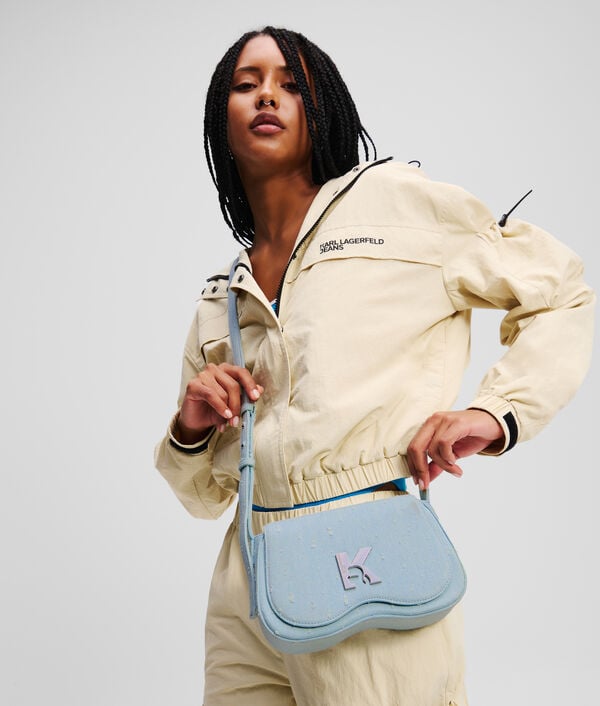 Karl Lagerfeld SAC BANDOULIÈRE EN BOUCLÉ STYLE LUNETTES DE SOLEIL