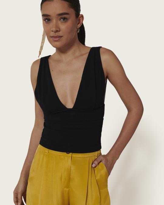 karma koma Top Nikita BLACK