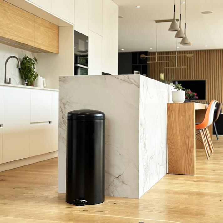 Kitchen Move Poubelle De Cuisine à Pédale Basique Chic Cylindrique 30L URBAN Noir Mat En Acier Inox Avec Seau
