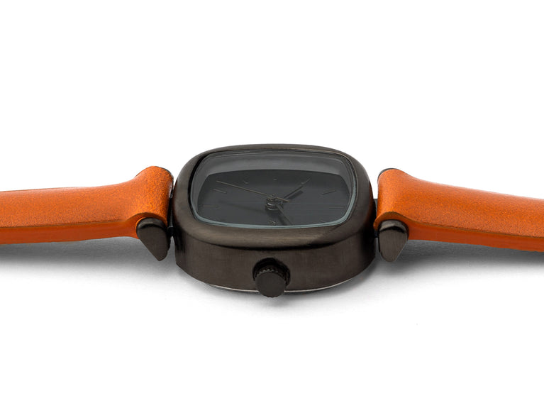 Komono Moneypenny Cognac