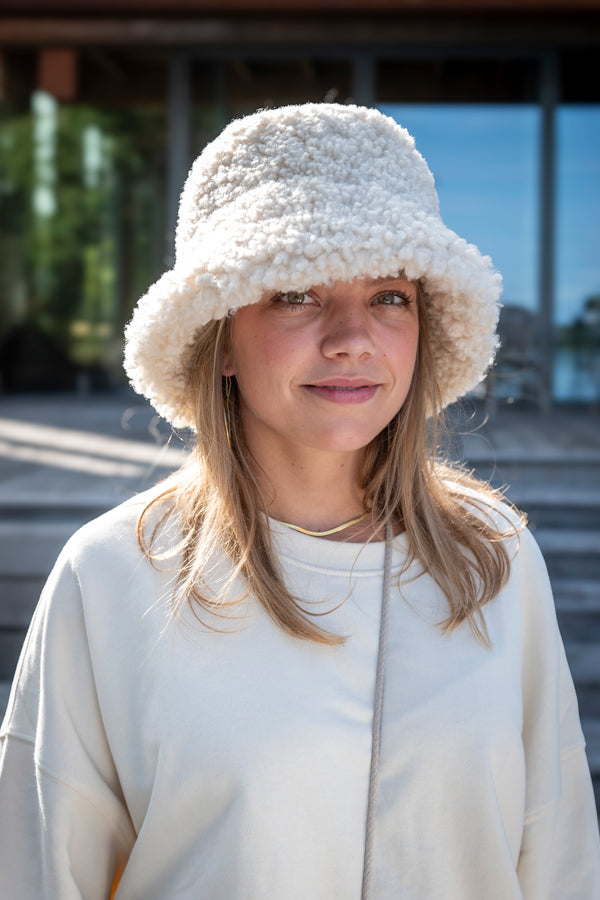 Kywie Kywie Bucket Hat Natural Reverse