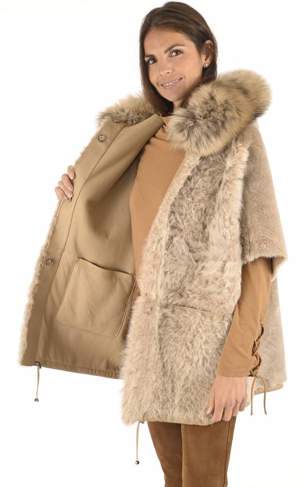 La Canadienne Cape Réversible Mérinos Et Fourrure Crème