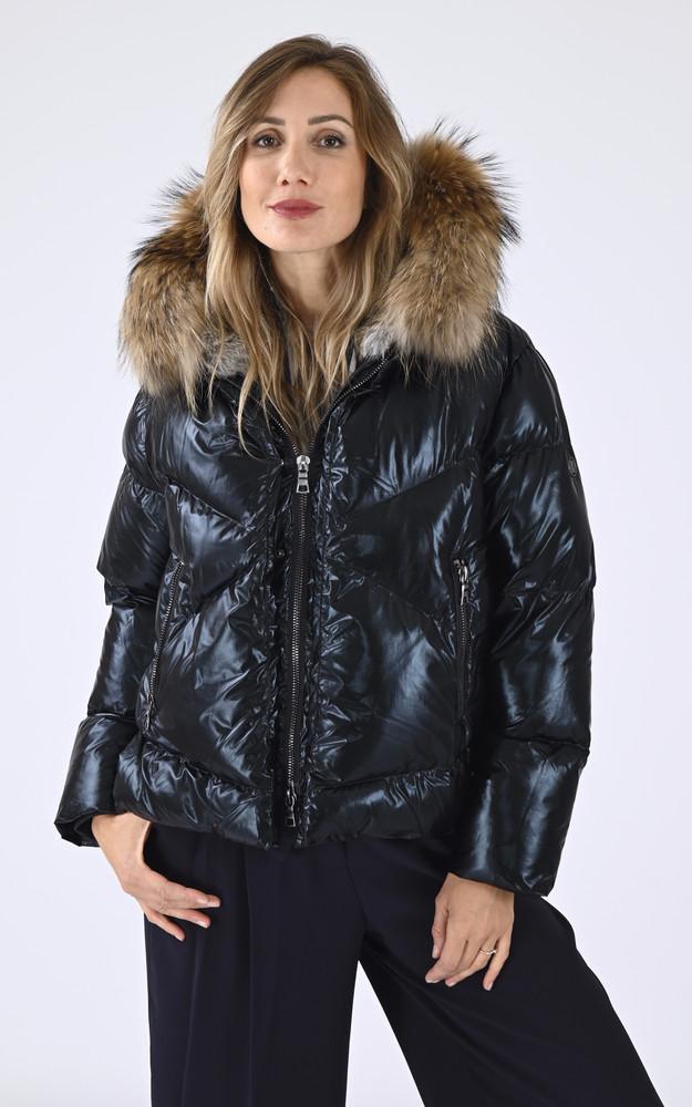 la canadienne Doudoune courte capuche fourrure noir métallisé
