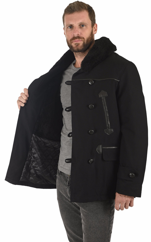 La Canadienne Authentique Canadienne Noire