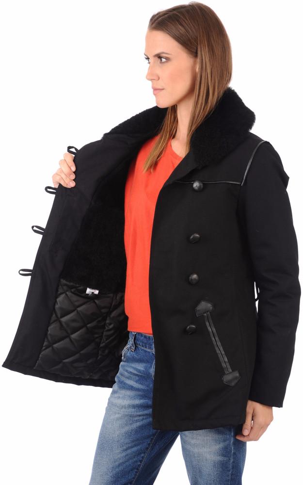 La Canadienne Authentique Canadienne Noire