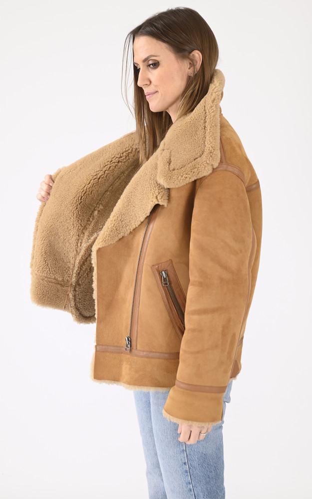 La Canadienne Bombardier Christelle Tobacco