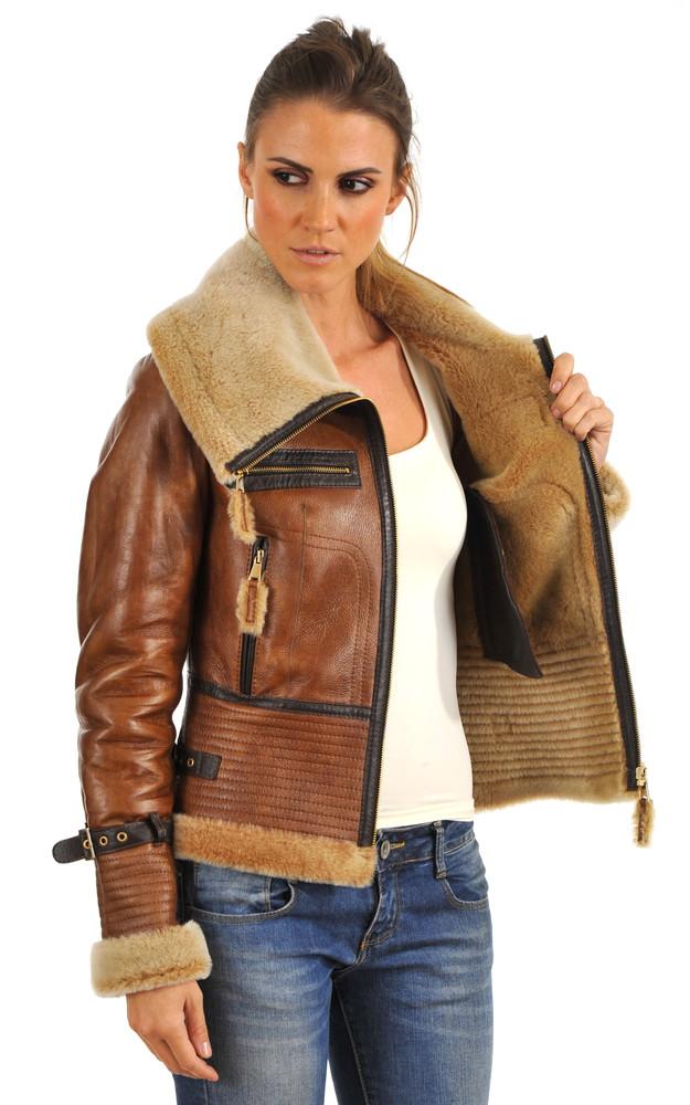 La Canadienne Bombardier En Agneau Huilé