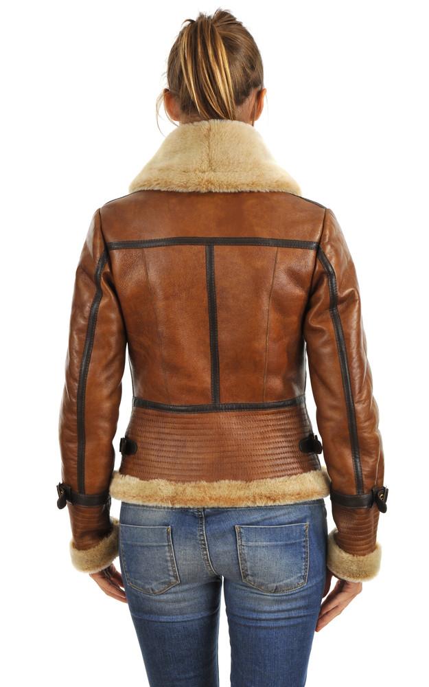 La Canadienne Bombardier En Agneau Huilé