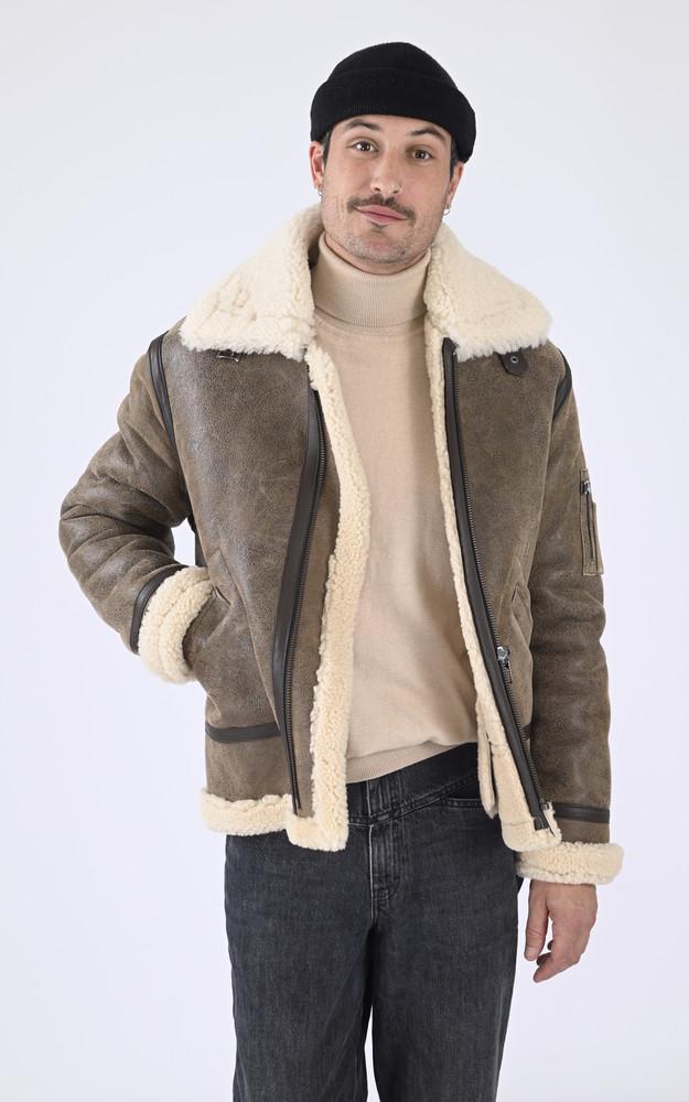 la canadienne Bombardier Kennedy mouton marron