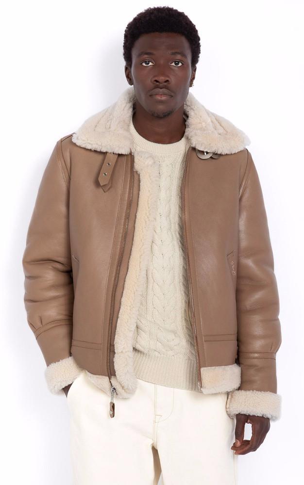 la canadienne Bombardier LC1259 beige