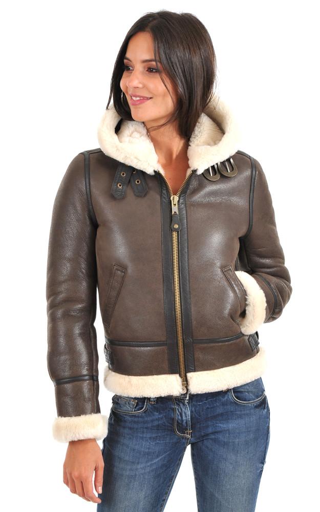 la canadienne Bombardier LCW1257H marron