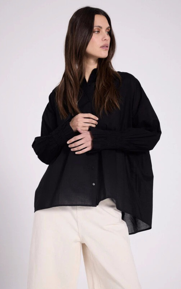 la canadienne Chemise ample coton noir