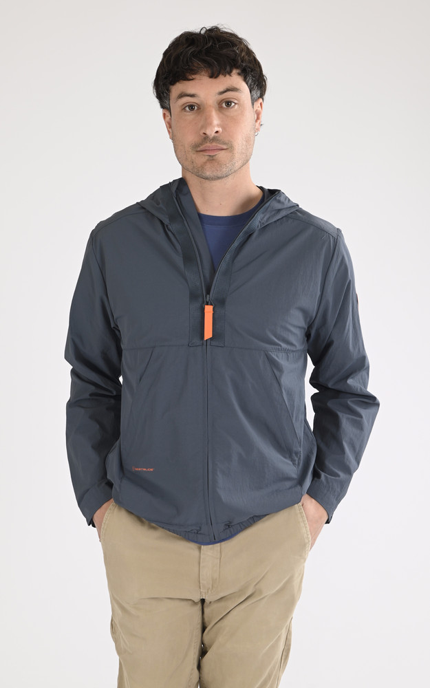 la canadienne Coupe Vent Milan Marine