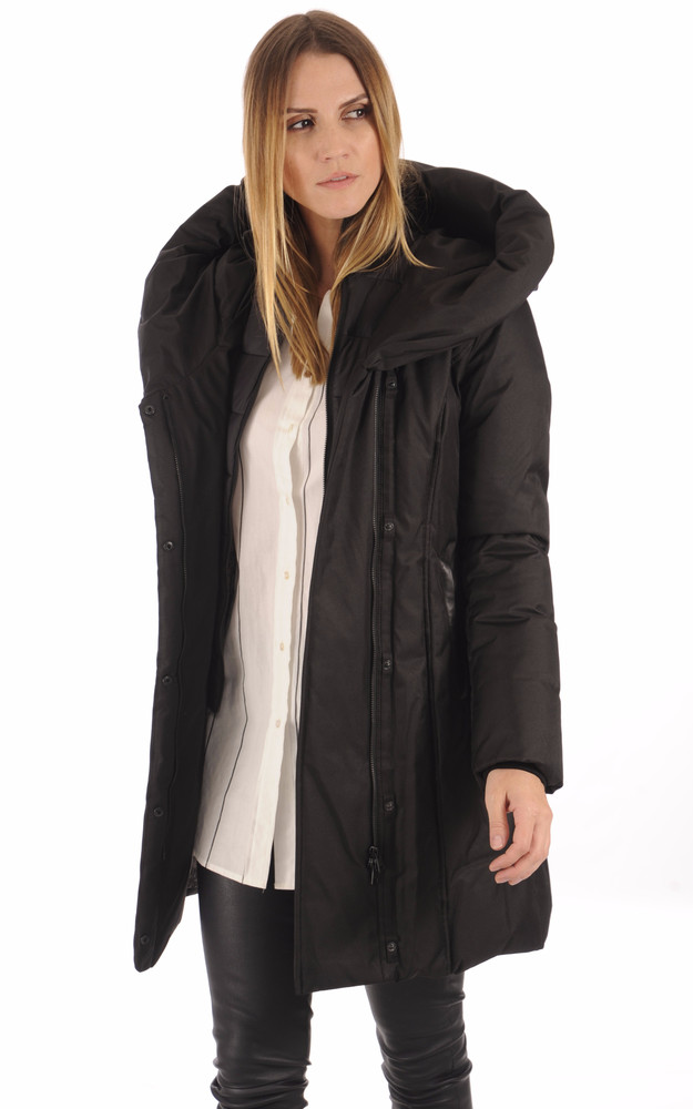 La Canadienne Doudoune Cintrée Camelia-C Noire