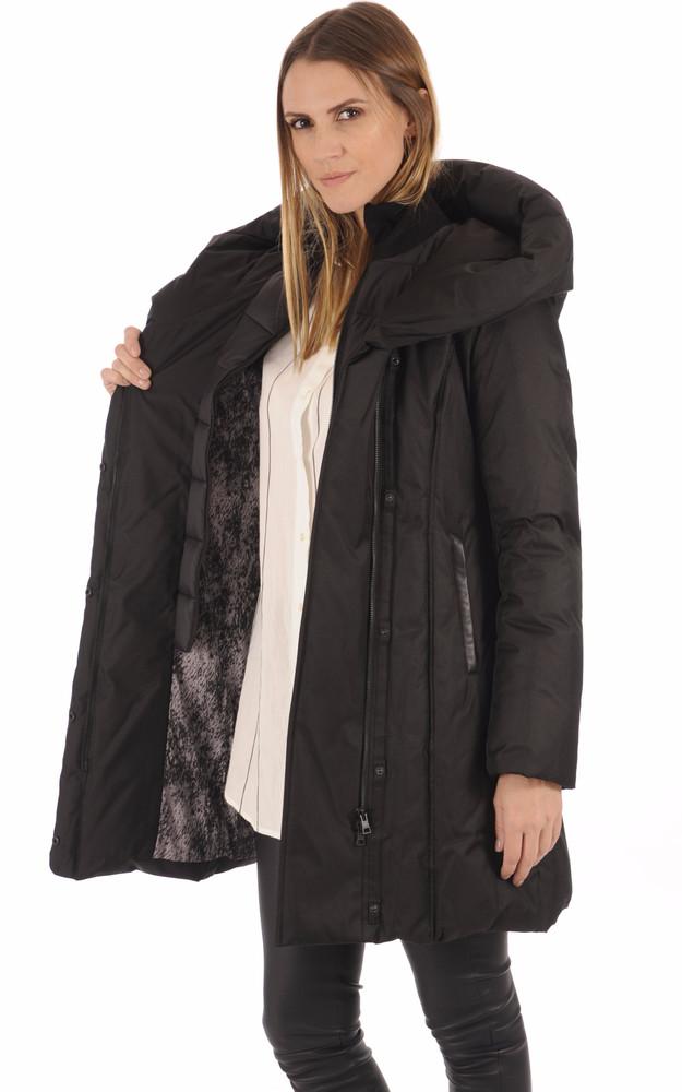 La Canadienne Doudoune Cintrée Camelia-C Noire