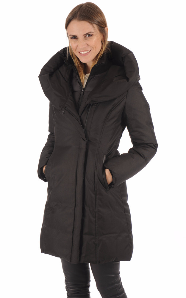 la canadienne Doudoune cintrée Camelia-C noire