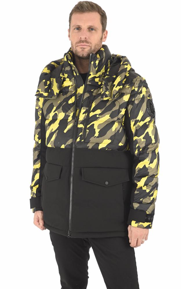 la canadienne Doudoune M32MJ139H jaune camo