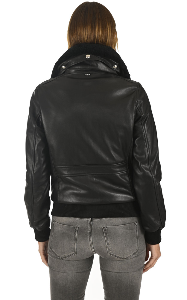 La Canadienne Pilote Omlie Agneau Noir