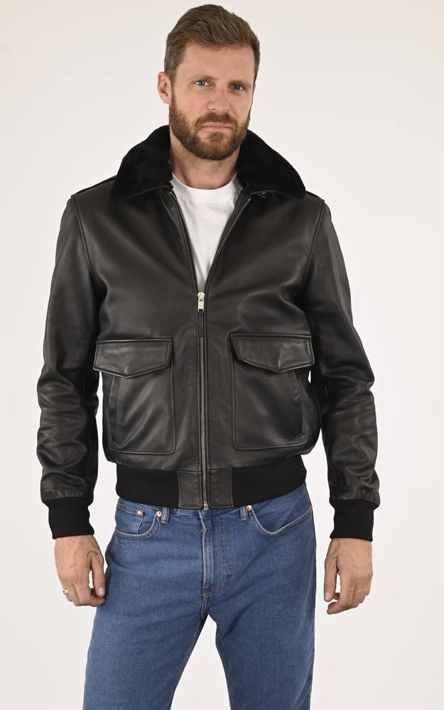 la canadienne Pilote vachette noir