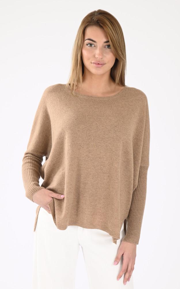 la canadienne Pull cachemire Agnes camel