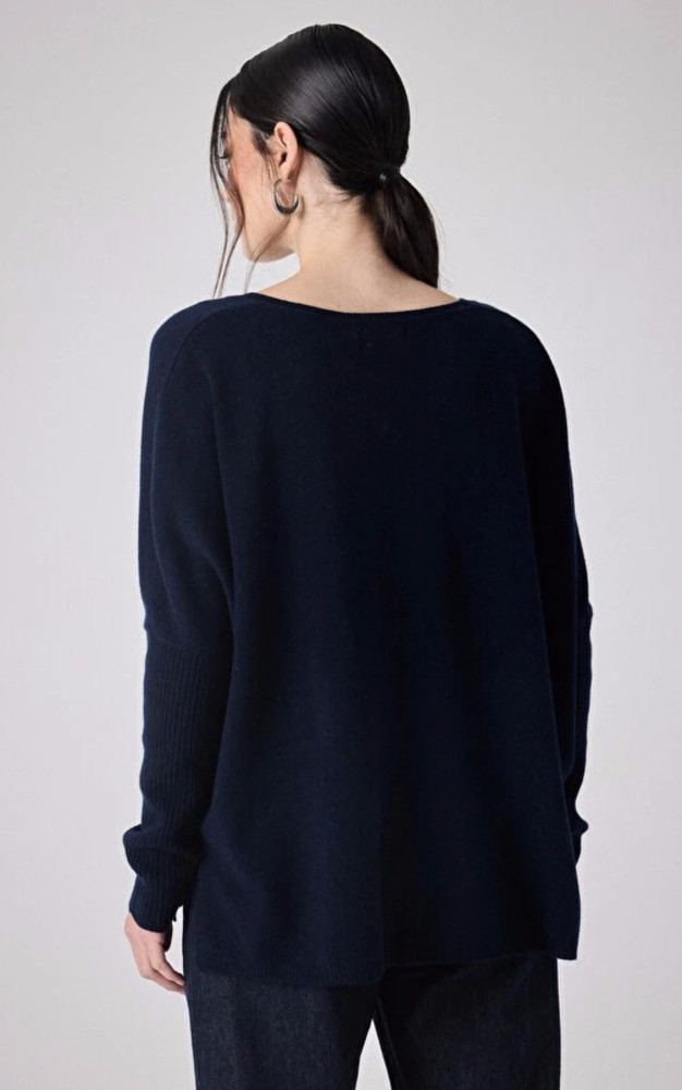 La Canadienne Pull Col V Cachemire Bleu