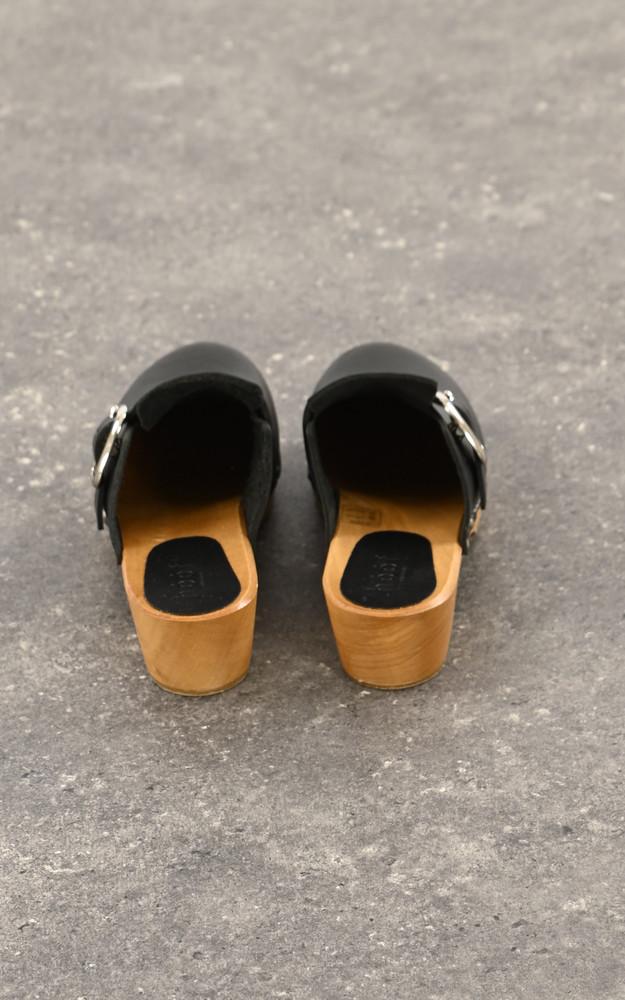 La Canadienne Sabots En Cuir Constance Noir