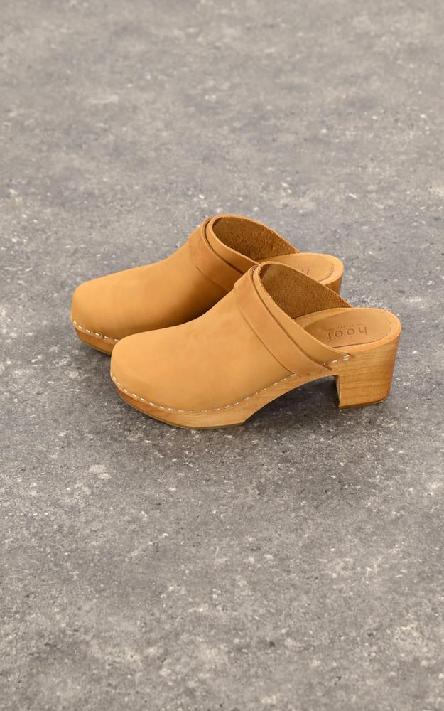 La Canadienne Sabots En Cuir Eglantine Marron