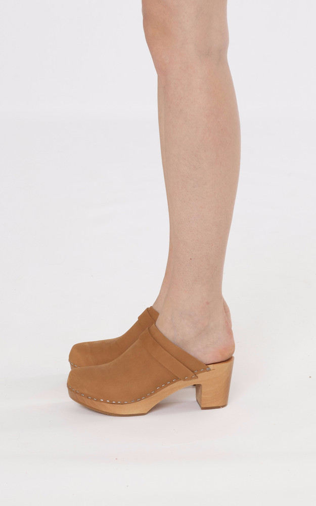 la canadienne Sabots en cuir Eglantine marron