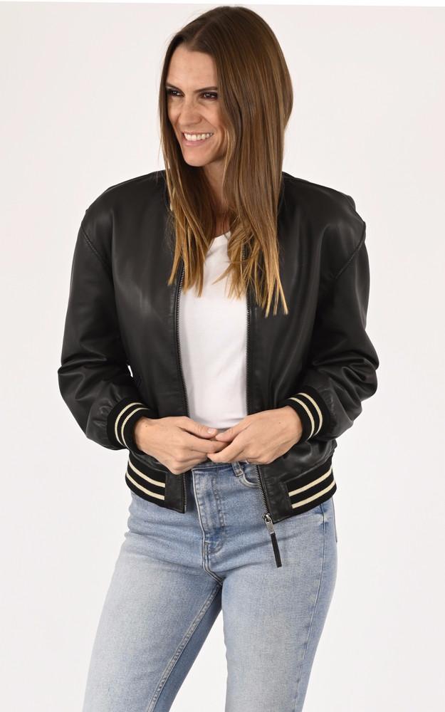 la canadienne Teddy agneau noir