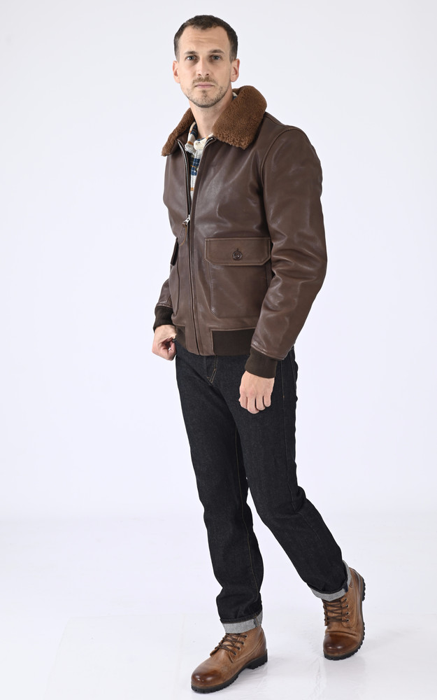 La Canadienne Pilote Vachette Lc Aviation 24 Marron