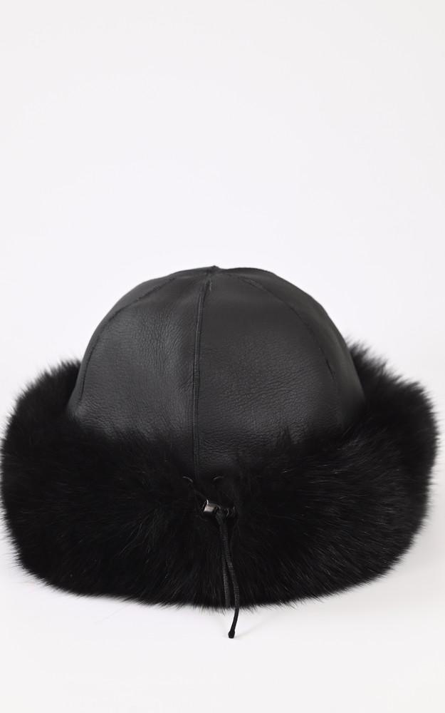 La Canadienne Toque Agneau Et Fourrure Renard Noire