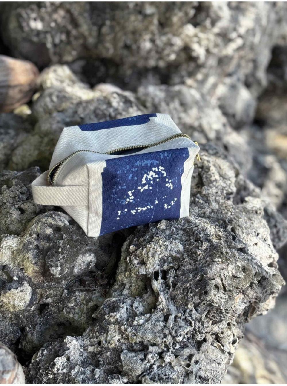 La Cerise Sur Le Gâteaux Petite Trousse Cube Cyanotype Gypso 100% Coton Bio