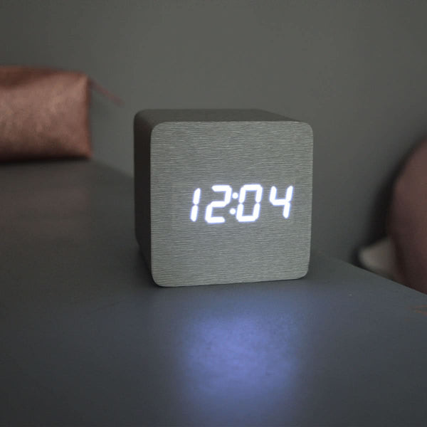 la chaise longue REVEIL LED CARRE GRIS