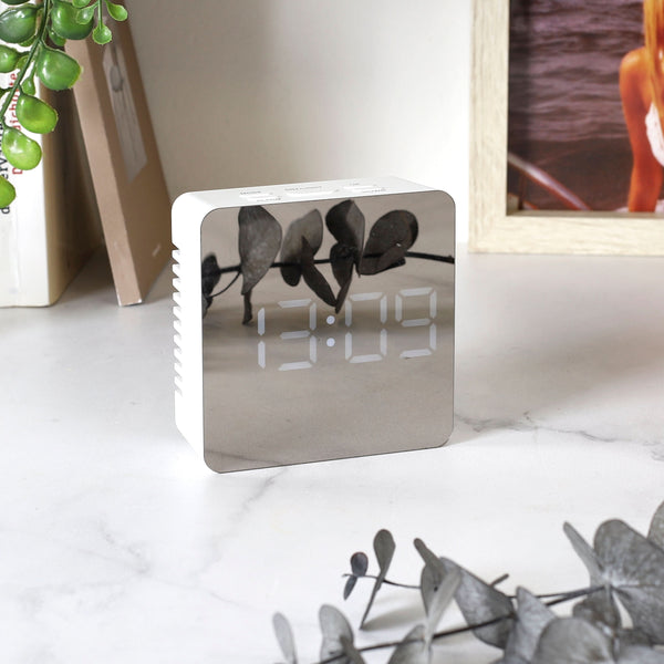 la chaise longue REVEIL MIROIR LED SQUARE