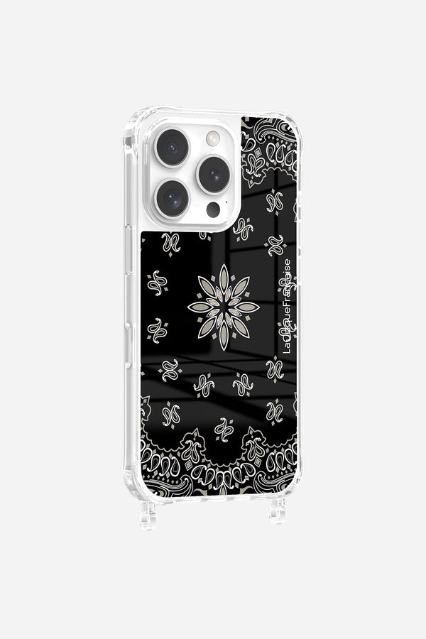 la coque française Coque Anneaux Imprimee Bandana Noir iPhone 16 Pro