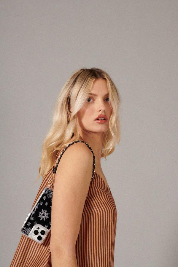 La Coque Française Chaine Courte Lou Noir 40 Cm