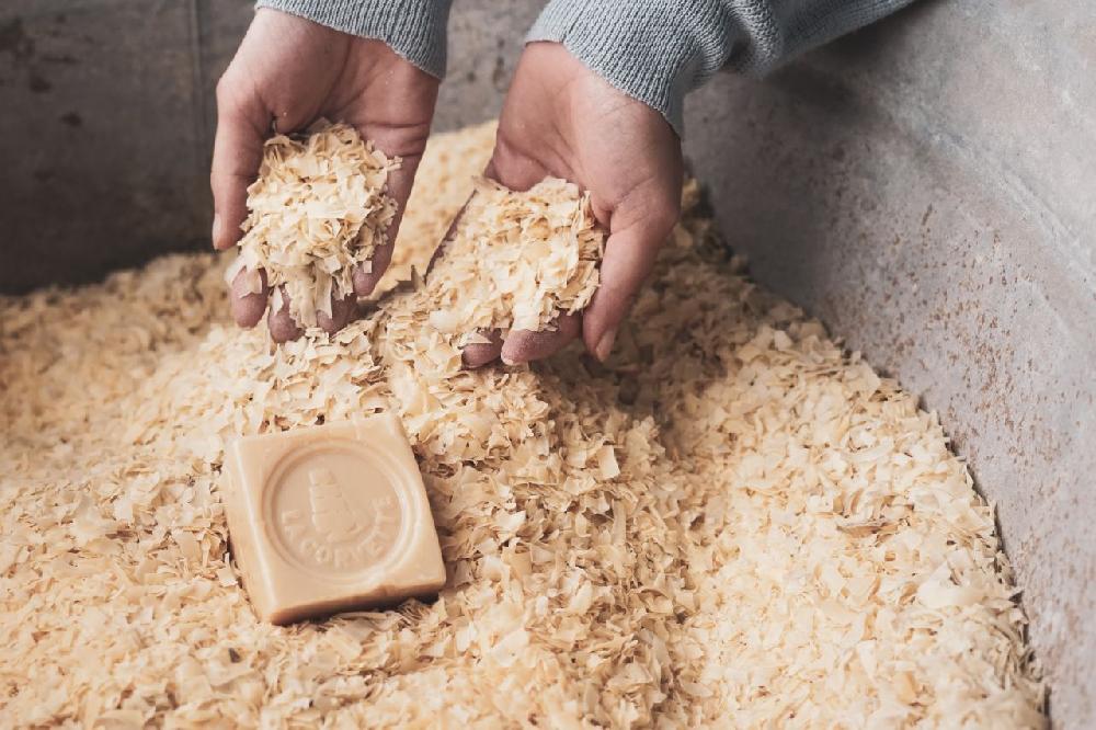 la Corvette Savon De Marseille En Copeaux EXTRA PUR – 750g – ECOCERT Ecodétergent