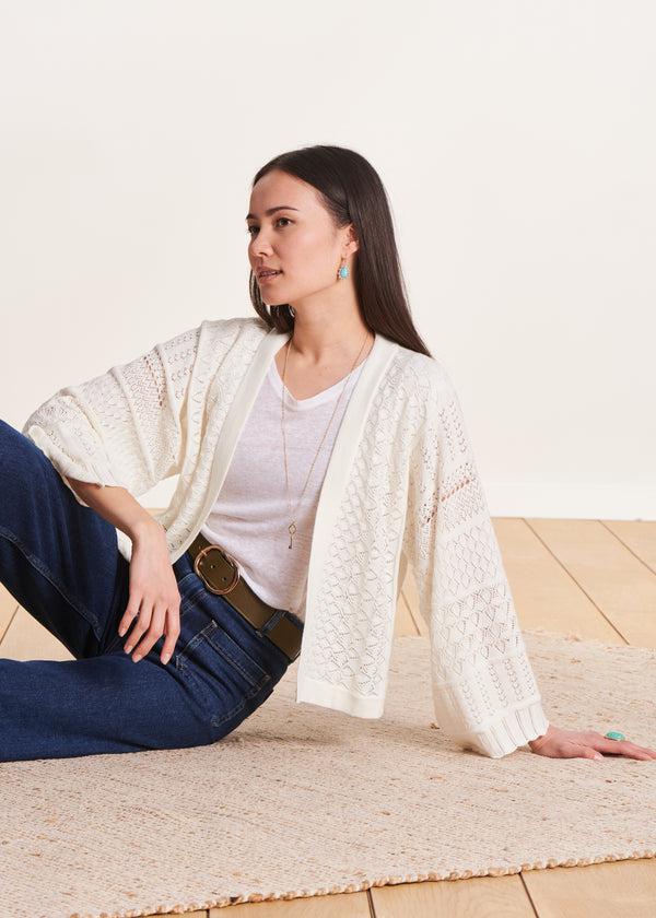 la fée maraboutée Gilet court écru ouvert à manches longues