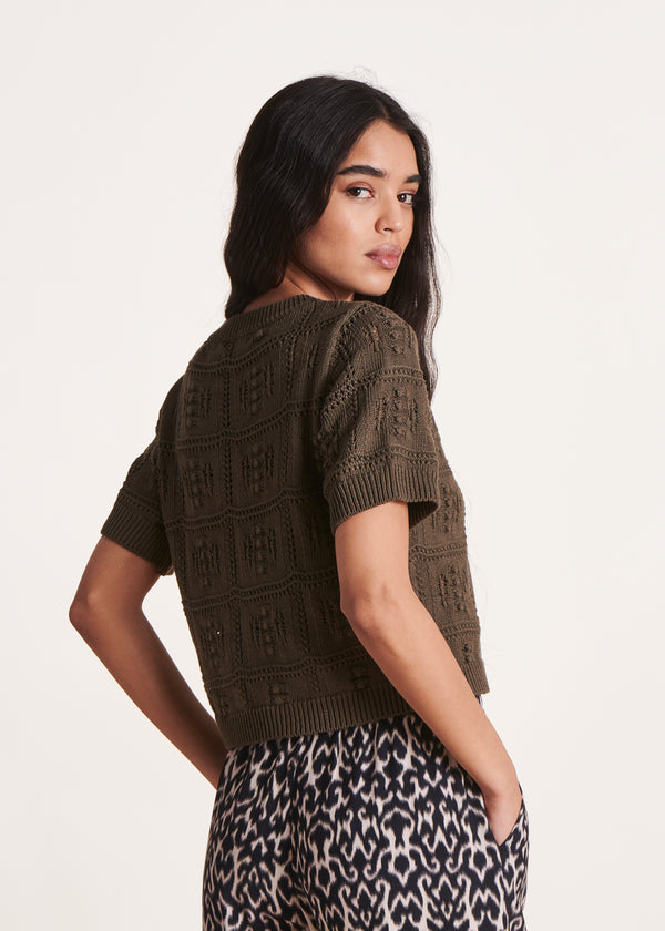 La Fée Maraboutée Pull Marron à Manches Courtes En Maille Crochet