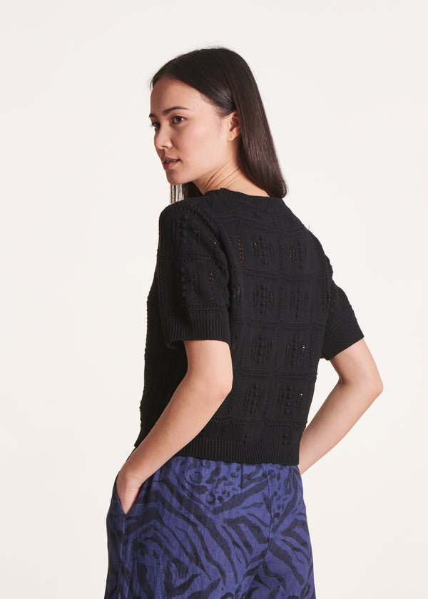 La Fée Maraboutée Pull Noir à Manches Courtes En Maille Crochet