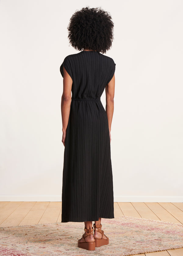 La Fée Maraboutée Robe Longue Portefeuille Noire à Manches Courtes