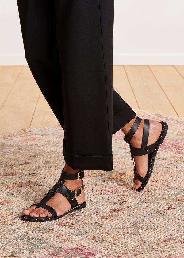la fée maraboutée Sandales plates noires multibrides en cuir