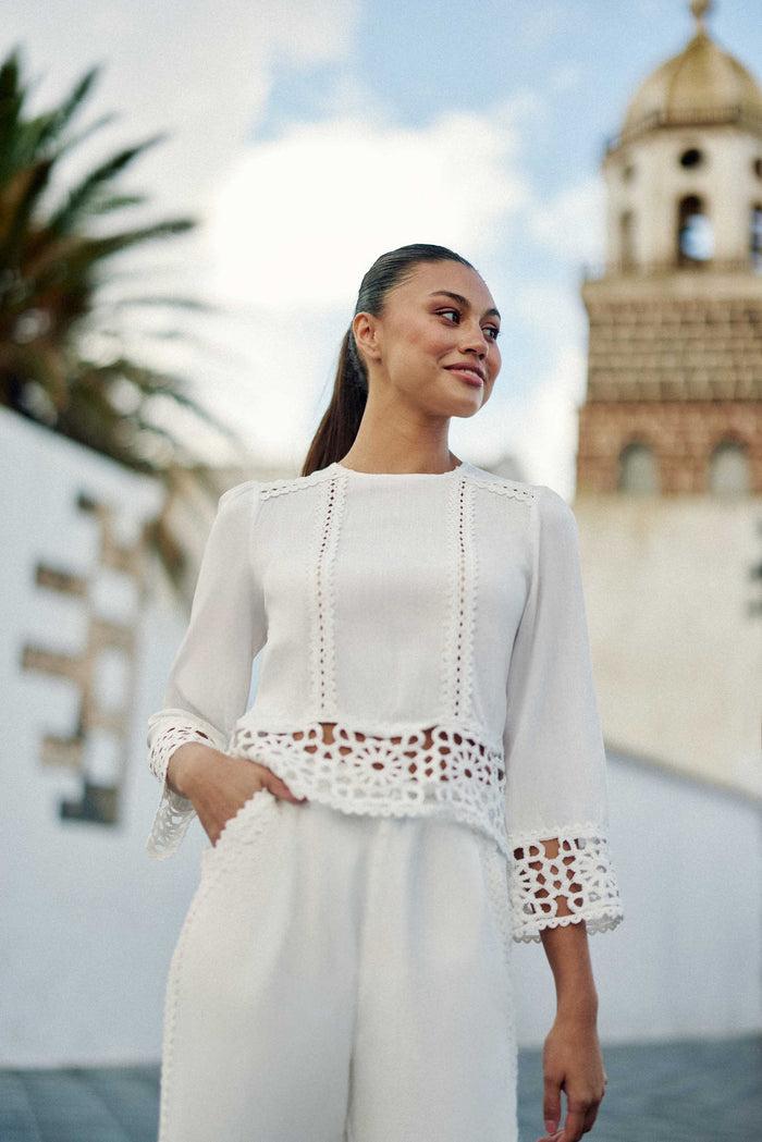 La Petite étoile Blouse Droite En Crochet Blanc - Tevy